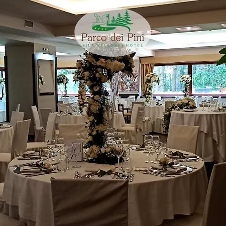 Parco Dei Pini - Sila Wellness ホテル タベルナ