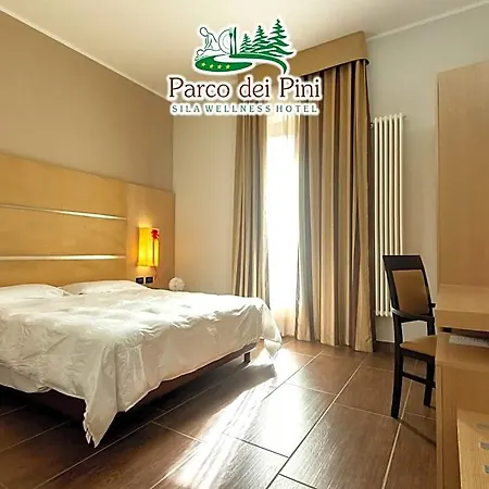 מלון Parco Dei Pini - Sila Wellness טברנה