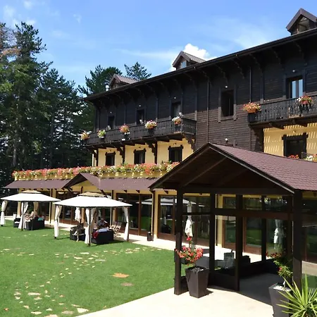 ホテル Parco Dei Pini - Sila Wellness 4*